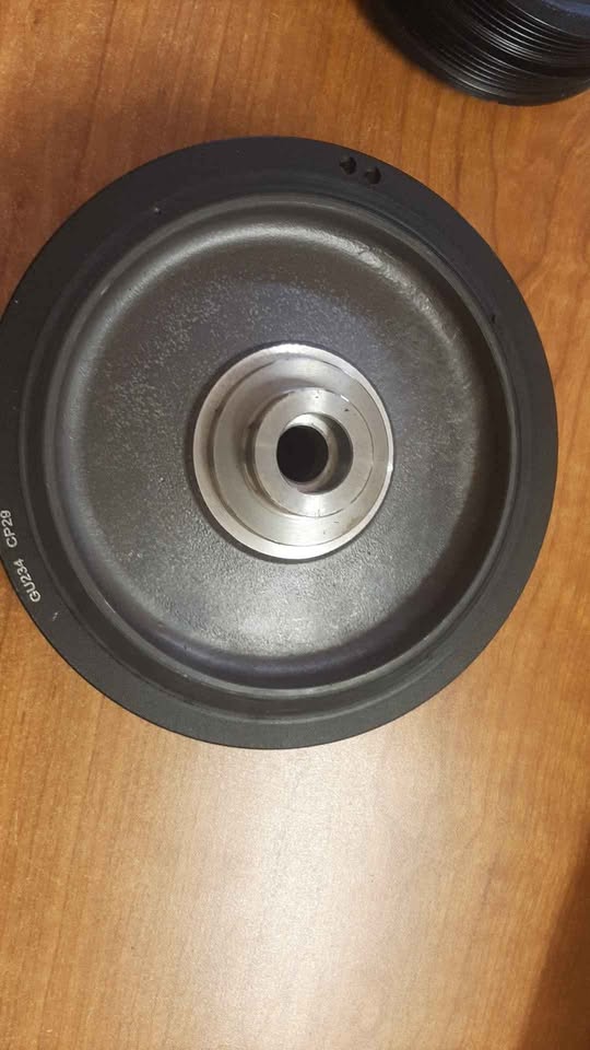 BMW E90 CRANK SHAFT PULLEY. BRAND NEW. FOR VARIOUS OTHER CARS TOO. - Private Seller