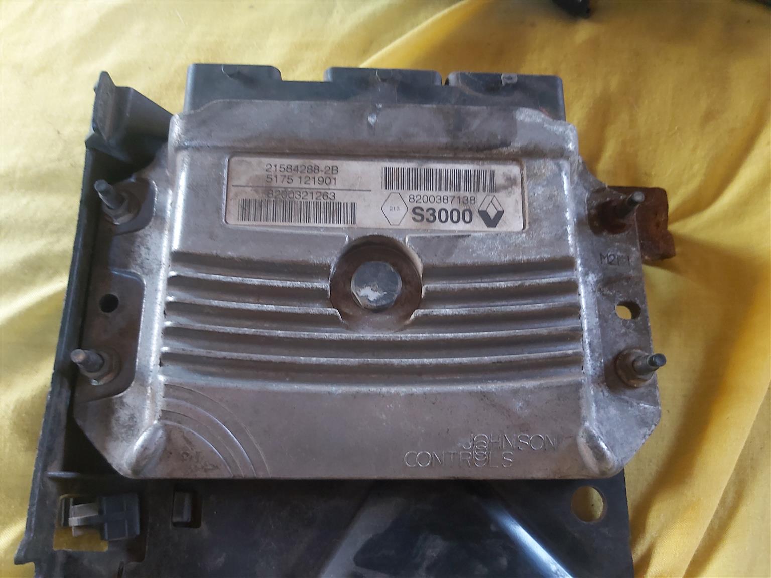 Ecu 2l megane 2 - Private Seller Ecu 2l megane 2 - Private Seller