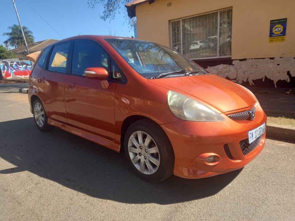 2008 Honda Jazz 1.5 Petrol, Manual,  Orange, 105000km