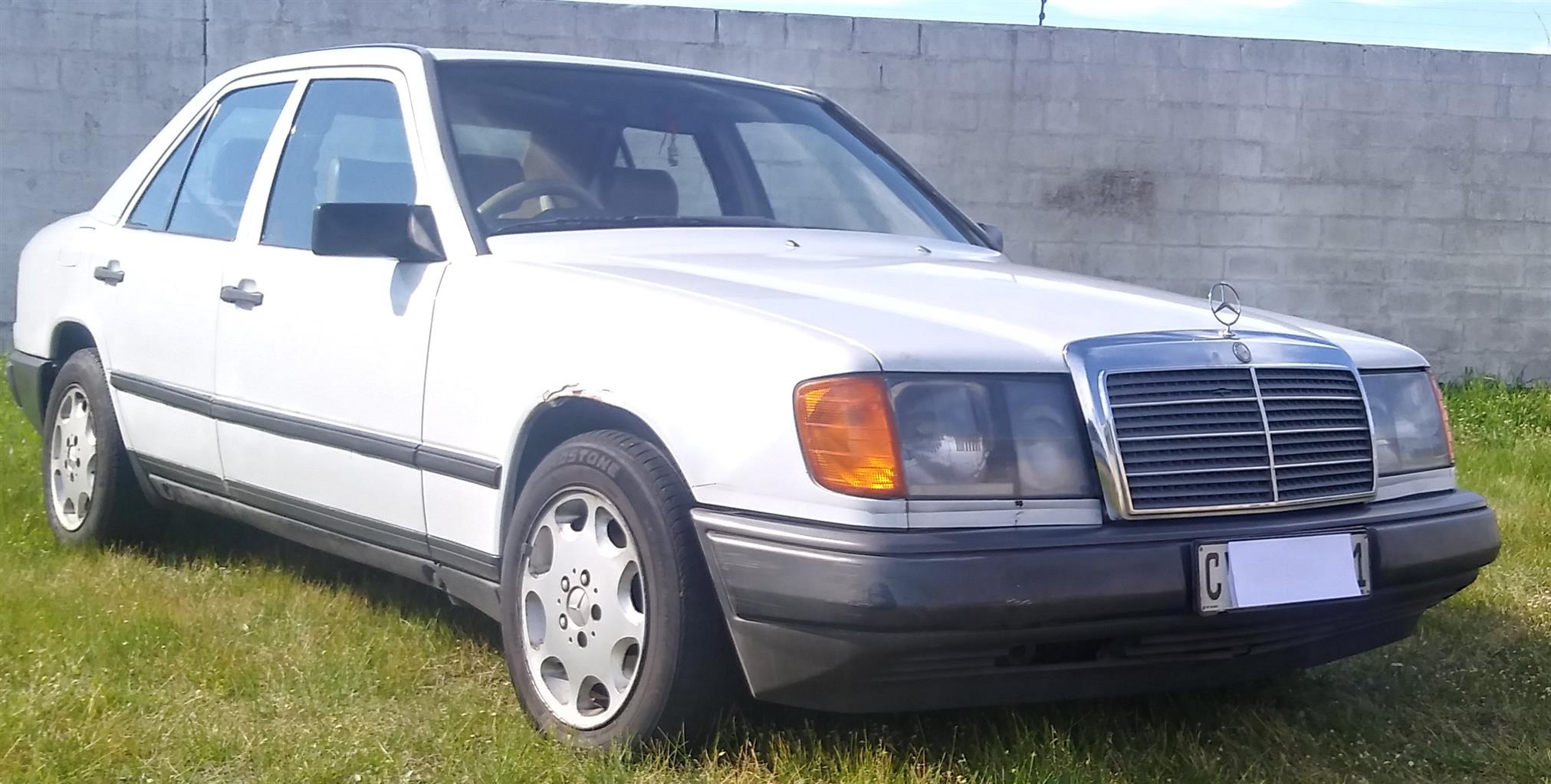 89 Mercedes Benz W124 230e A T Junk Mail