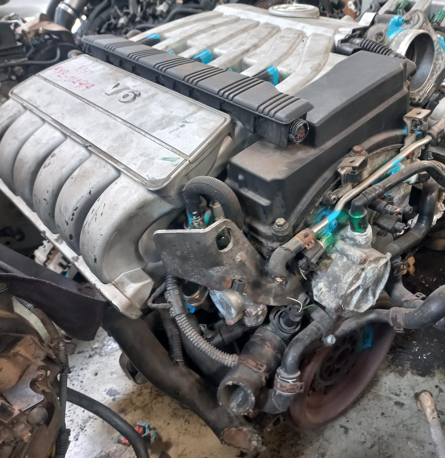 Volkswagen Passat (B6 3.2 V6 4-Motion) Petrol Engine (AXZ)