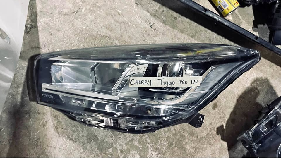 Chery Tiggo 4 pro headlight - Private Seller Chery Tiggo 4 pro headlight - Private Seller