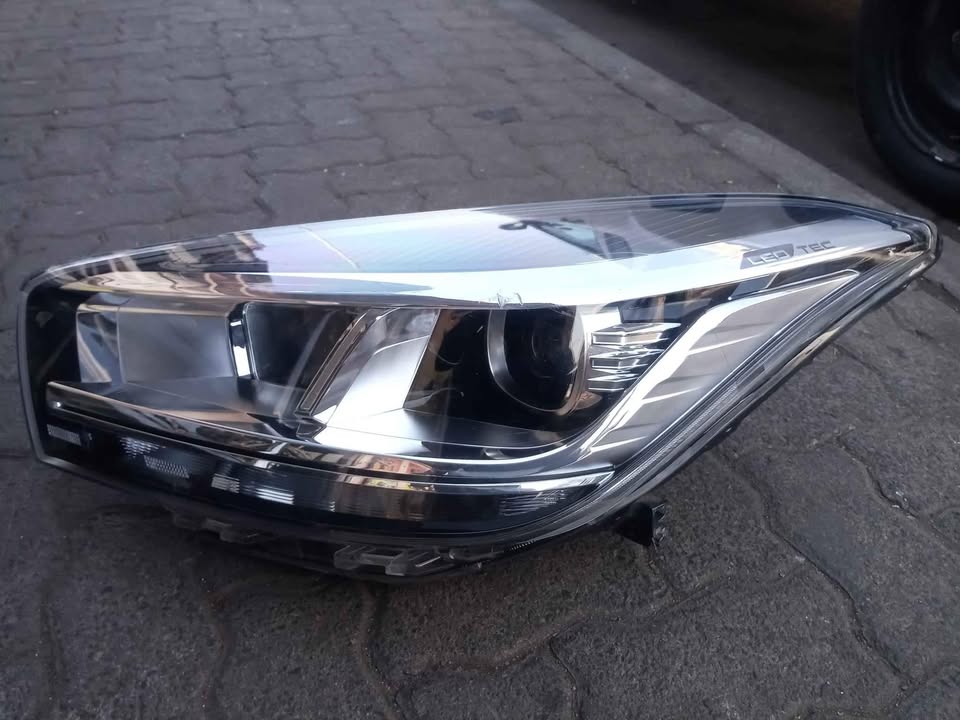 chery tiggo 4 headlight - Private Seller chery tiggo 4 headlight - Private Seller