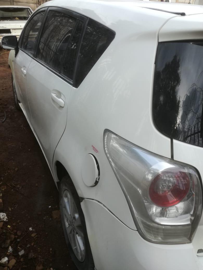 2013/2014 Toyota Verso body parts, doors and Verso  for sale. - Private Seller
