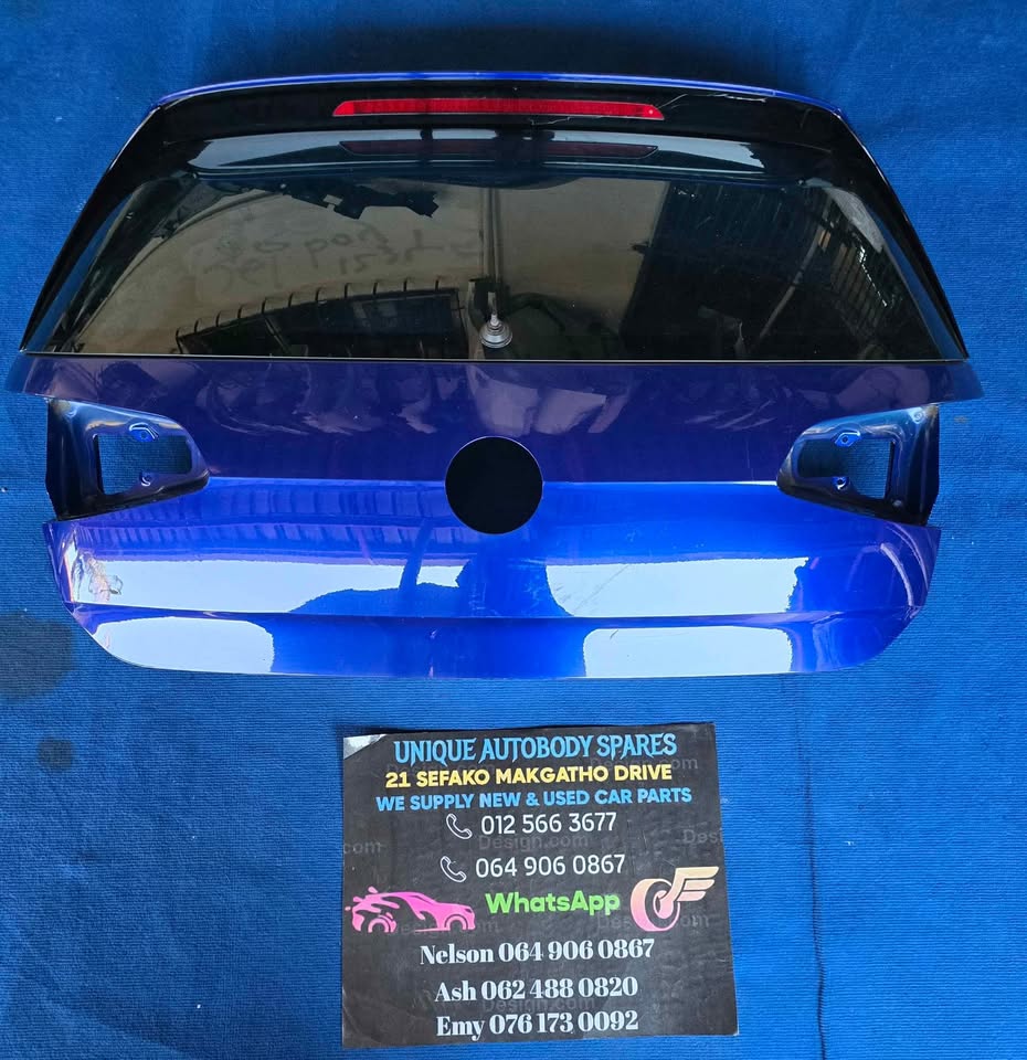 VW Golf 7 R Tailgate - Private Seller VW Golf 7 R Tailgate - Private Seller