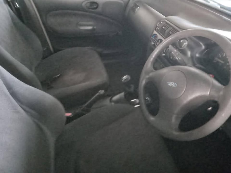 1996 Ford Escort GL 16V Ford GL