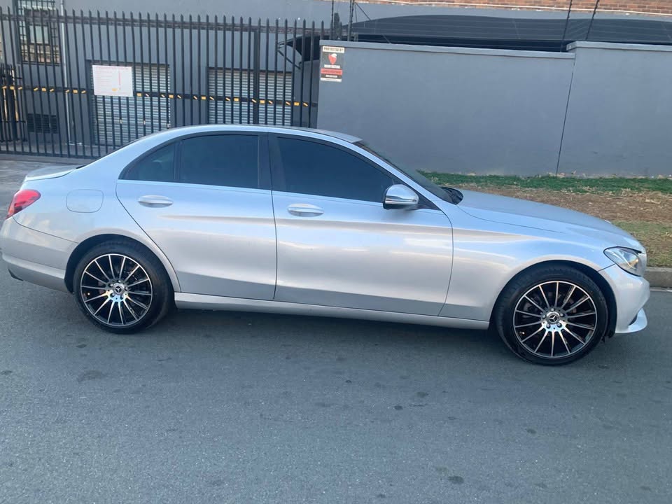 2016 Mercedes Benz C180 Excellent Condition