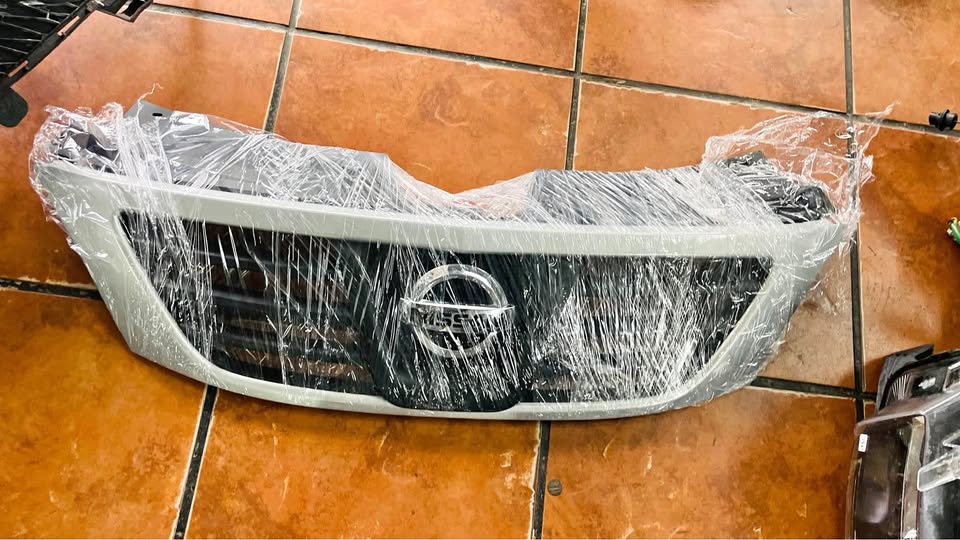 Nissan Np200 grille - Private Seller Nissan Np200 grille - Private Seller