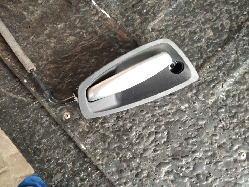 BMW 1 series interior door handle - Private Seller BMW 1 series interior door handle - Private Seller