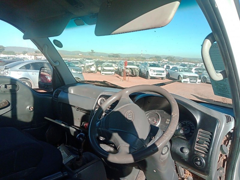 Kia K2700 1.3Ton Workhorse Manual White - 2011 STRIPPING FOR SPARES - Private Seller Kia K2700 1.3Ton Workhorse Manual White - 2011 STRIPPING FOR SPARES - Private Seller
