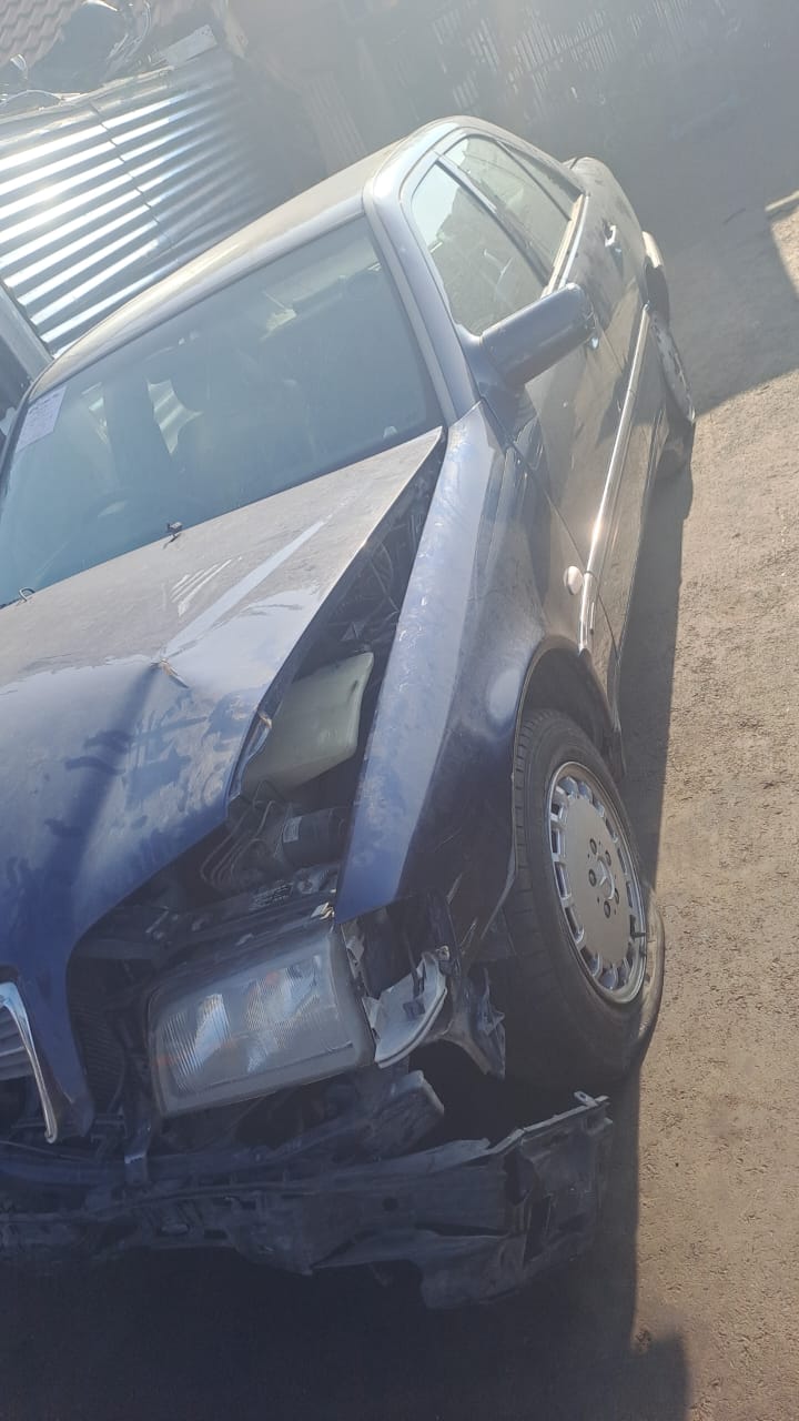 Merc Benz W202 c200 stripping - Private Seller Merc Benz W202 c200 stripping - Private Seller