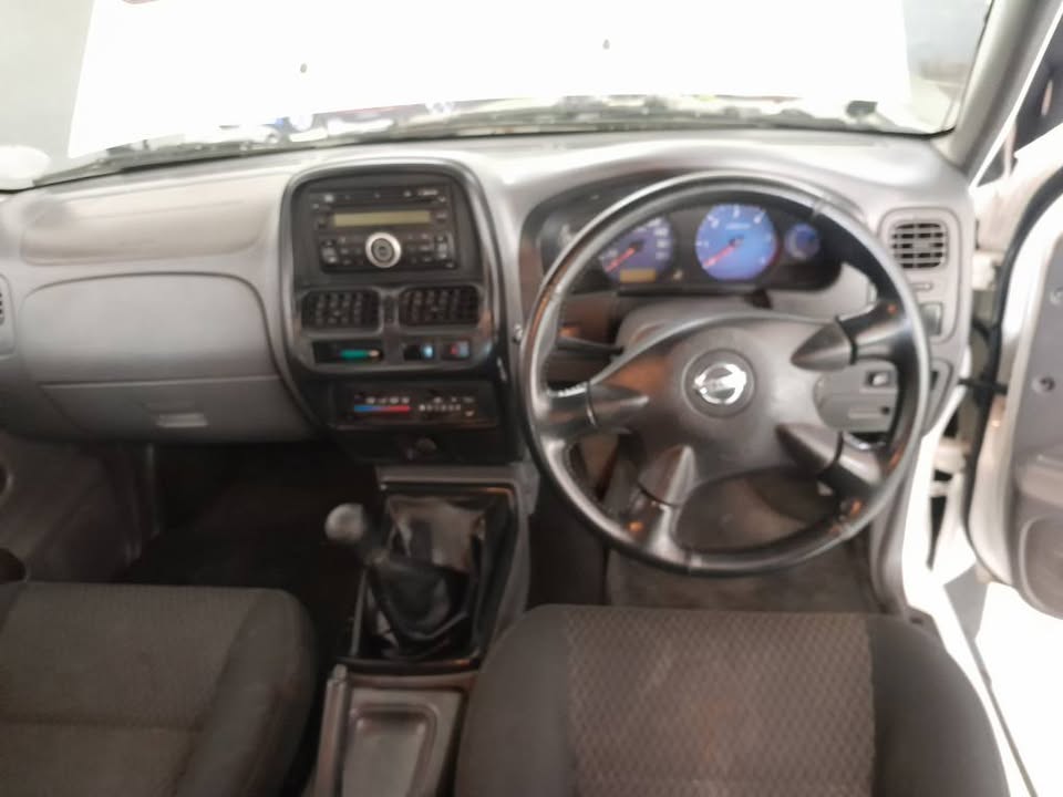2019 NISSAN NP300 2.4DCI HARDBODY 4X4  DOUBLE CAB MANUAL
