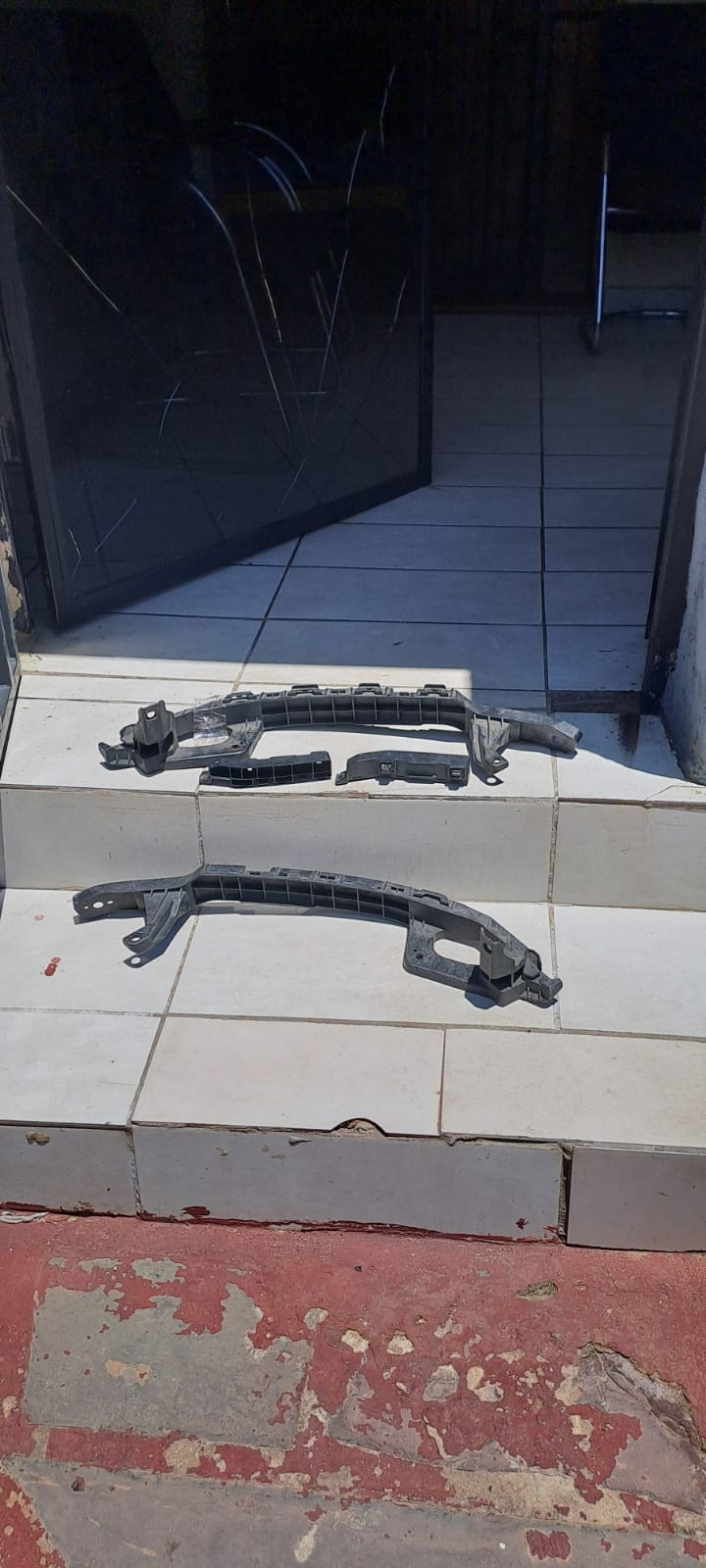 Honda Accord headlights and brackets - Private Seller