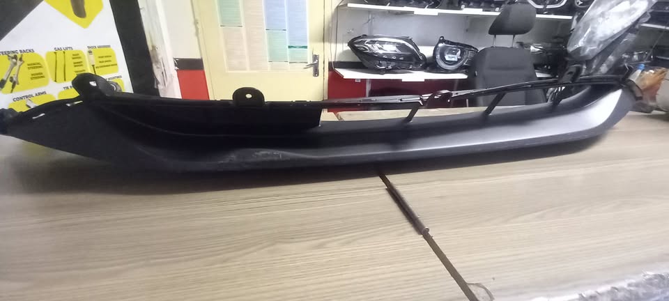 2025 SUZUKI SWIFT FRONT BUMPER LOWER SPOILER - Private Seller 2025 SUZUKI SWIFT FRONT BUMPER LOWER SPOILER - Private Seller