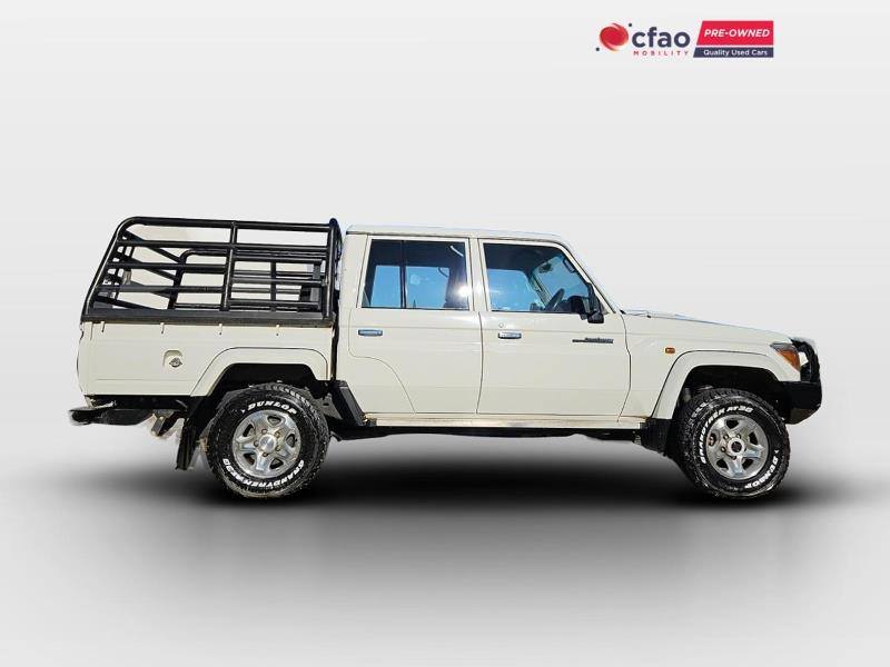 2022 Toyota Land Cruiser 79 4.0 V6 Double Cab