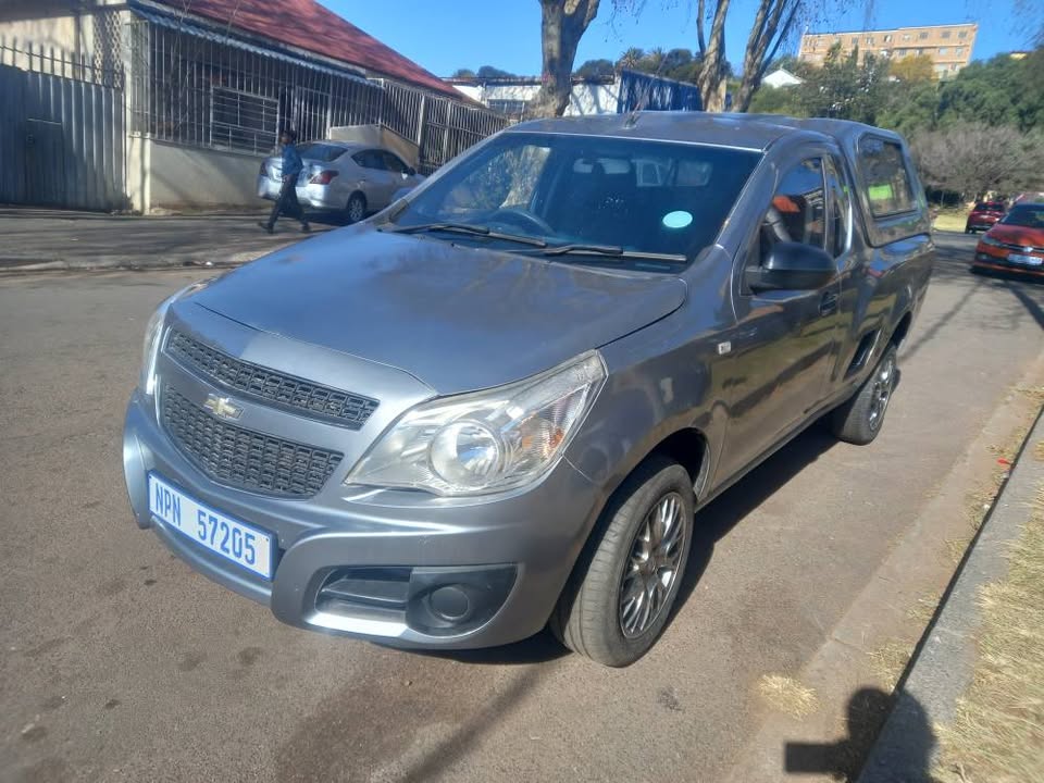 2013 Chevrolet utility 1.4 Petrol, Manual, Grey, 106000km. Spare key Service book. Canopy
