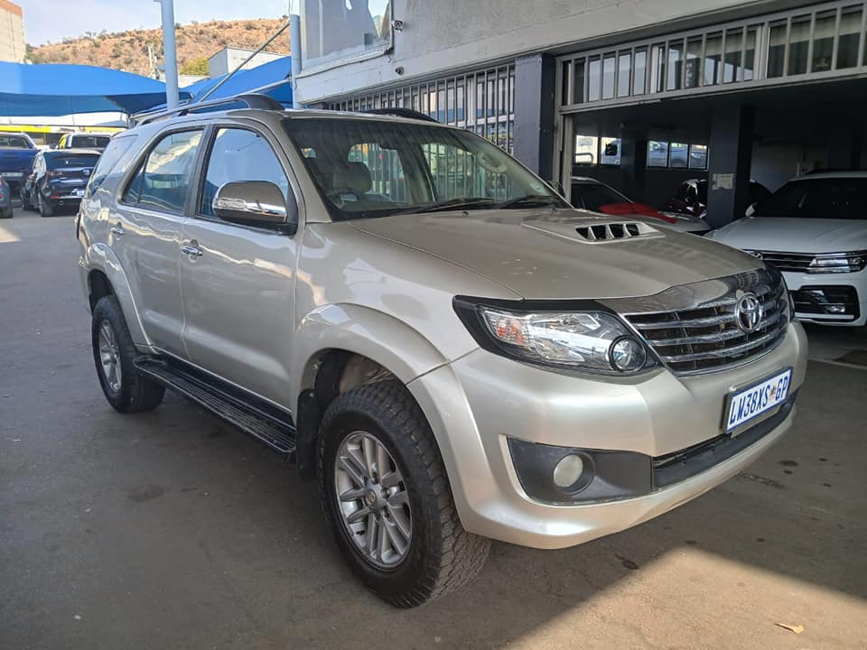 2006 TOYOTA FORTUNER 3.0 D4D (DIESEL) 4X4 MANUAL