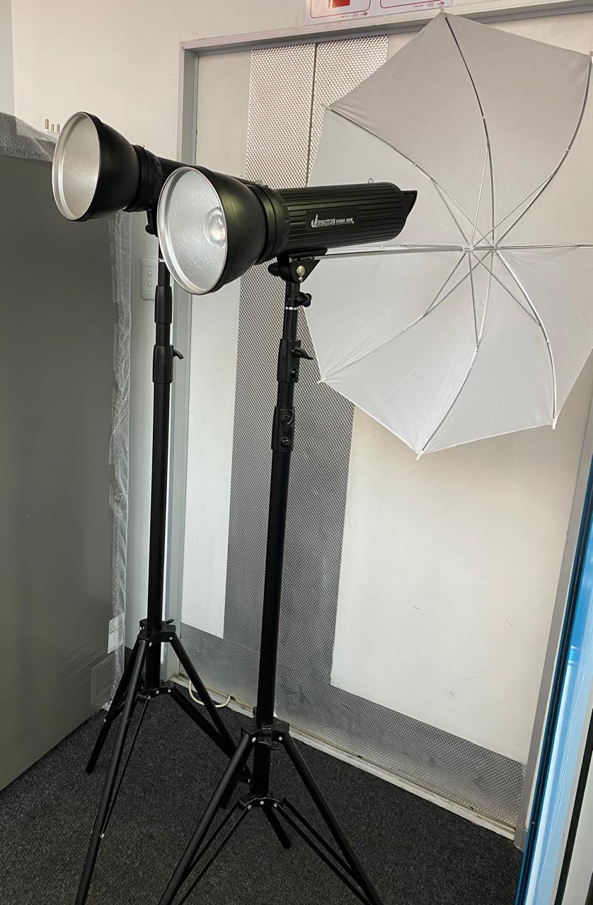 PHOTON Studio Equipment