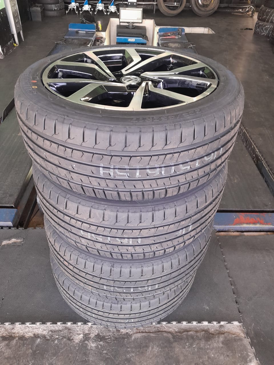 Brand new 17inch polo rims and tyres