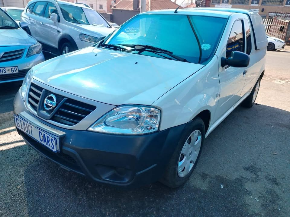 Nissan np200 1.6 2022