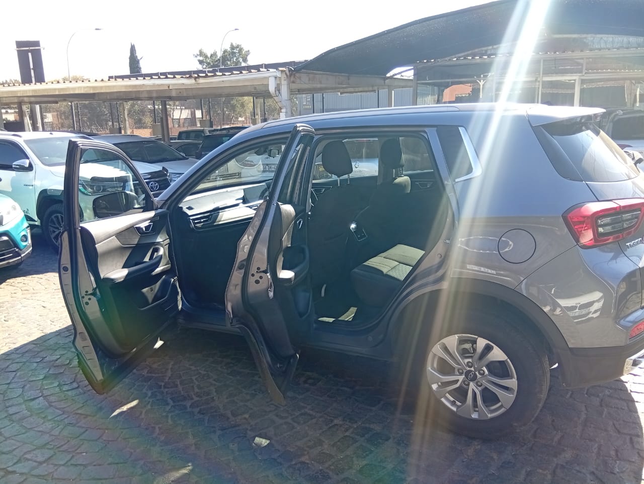 Manual Tiggo4 Pro 2024 model with only 8,000km