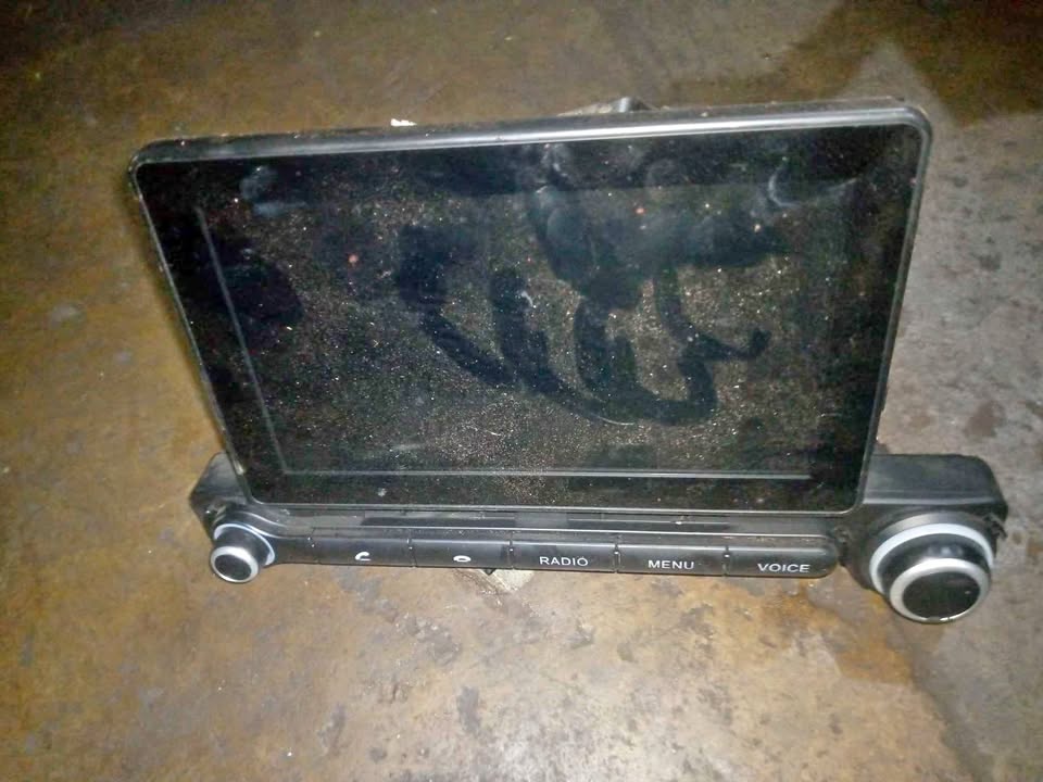 Hyundai venue radio - Private Seller Hyundai venue radio - Private Seller