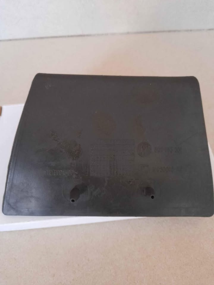 VW POLO VIVO 10/17 LOWER CENTER CONSOLE RUBBER MAT FOR SALE