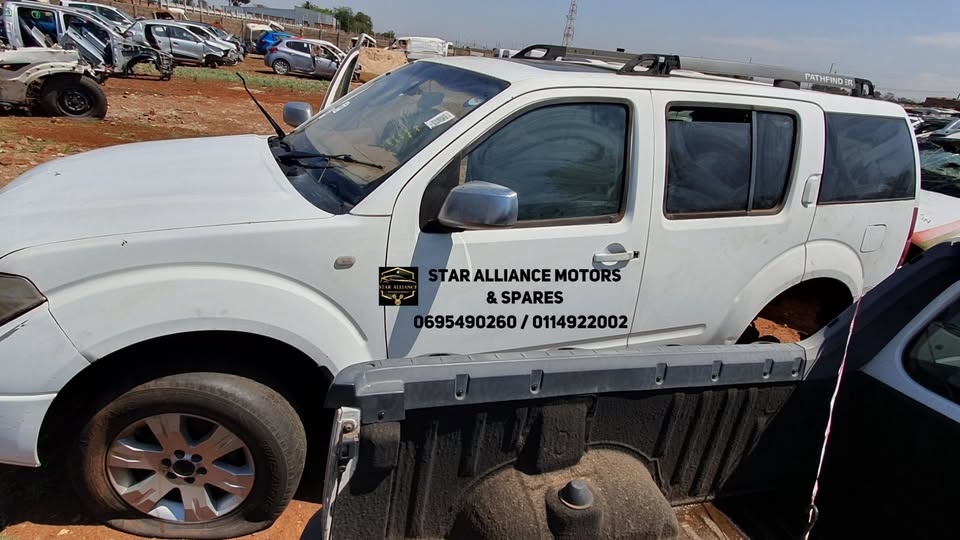 NISSAN PATHFINDER 2008 2.5DCI STRIPPING FOR SPARES - Private Seller