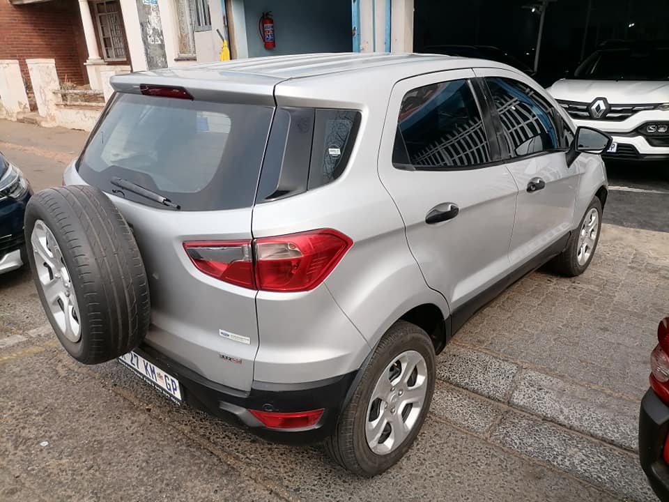 2020 Ford Ecosport 1.0 Ecoboost Titanium SUV with a nice interior seat