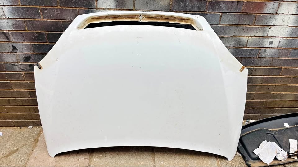 Opel Corsa gamma bonnet - Private Seller