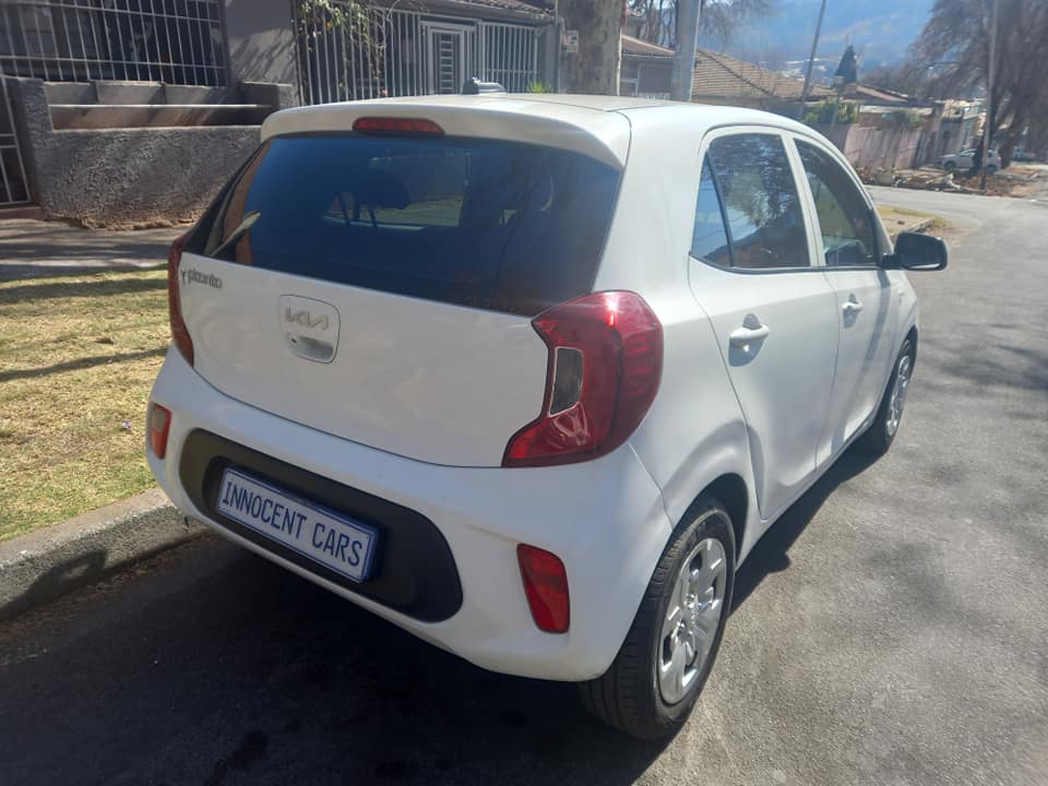 2022 KIA PICANTO HATCHBACK 1.0 ENGINE PETROL, AUTOMATIC, WHITE COLOR, MILEAGE 33000KMS