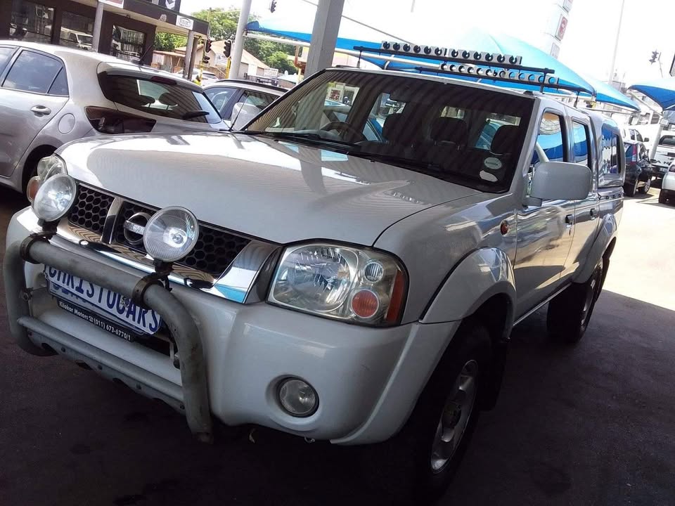 2006 Nissan NP300 Hard Body canopy 2006