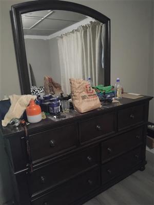 Bedroom suite 
