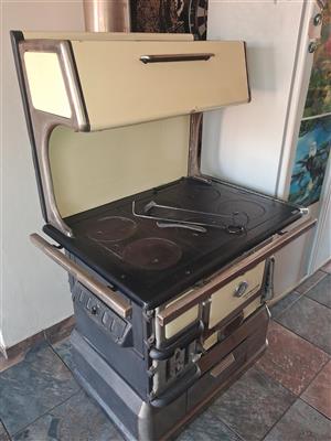 Heatmaster A-Grade Wood & Coal Stove , Buyer Collects, EFT Only