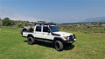 Land Cruiser double cab 4.2