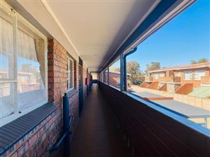 Modern 2 bedroom apartment for sale in Dunnottar