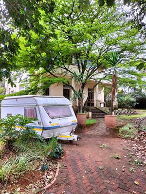 A real Fixer upper home. TLC needed!!!!!!!!!!!!!