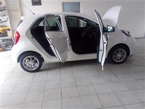 2017 KIA PICANTO 1.1 AUTOMATIC WHITE PETROL  SERVICE BOOK 