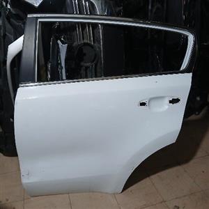 kia sportage door