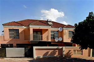Two bedroom flat to rent in Flora Park in Flora Park, Polokwane