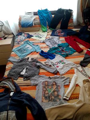 Pre-loved (almost new) boys clothes 2-3 years