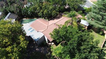 Bidding to start from R1550 000! Live Auction! 6 Bedroom in The Reeds