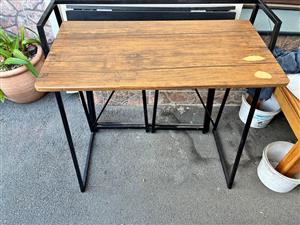 Laminate top desk