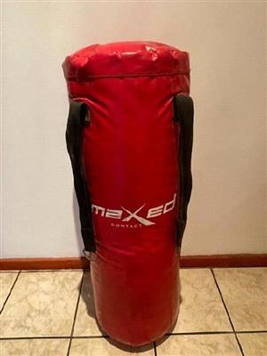 Maxed boxing bag 