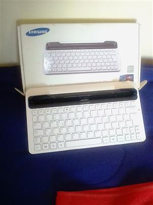 Samsung 10.1 tablet keyboard.