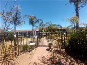 Charming Home in a Quiet Robertson Neighbourhood