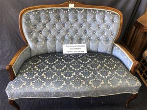Couch Victorian Style 2 Seater Wooden Material Couch