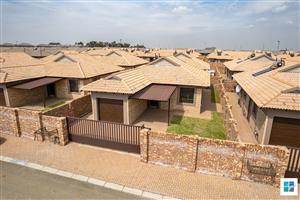 Modern 2-Bedroom Home in a Popular Neighborhood including Transfer Fees