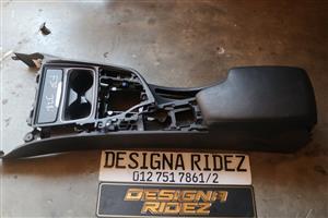 BMW F30 CENTER CONSOLE & ARM REST 