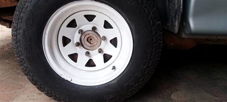 Mitsubishi colt 15 inch rims and tyres 